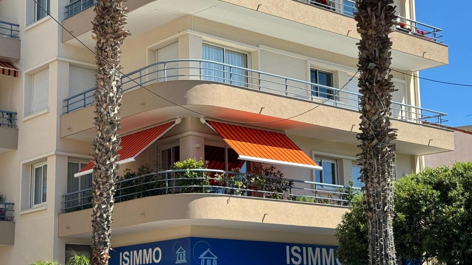 Appartement Luxueux Plein Centre De Cavalaire A 2Mn De La Plage المظهر الخارجي الصورة